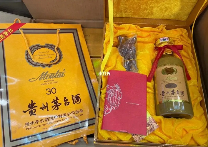 朝阳茅台30年与存放三十年老茅台酒质有什么区别？哪个回收价格更高？